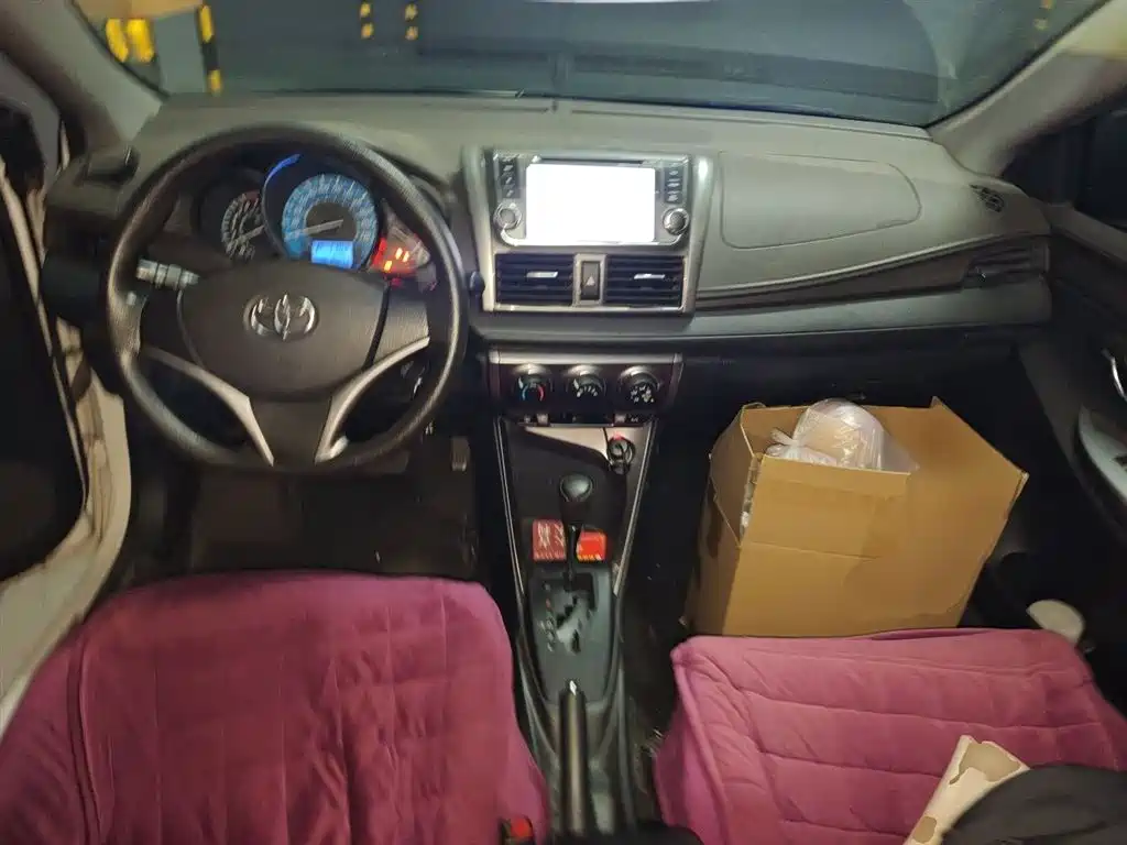 Toyota YARiS L Zhi Xuan 2015 1.5E Auto Charming Edition фото 6