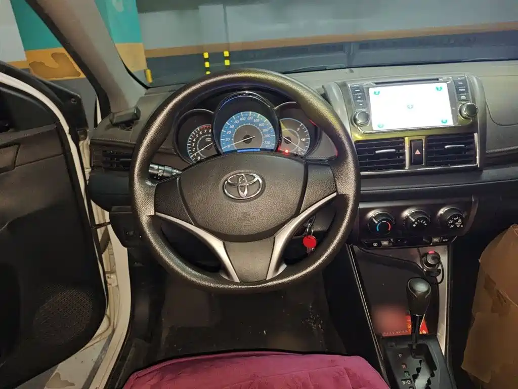 Toyota YARiS L Zhi Xuan 2015 1.5E Auto Charming Edition фото 7