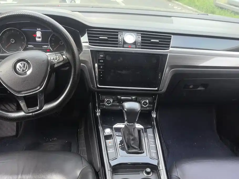 Volkswagen Phideon 2018 2018 Facelift 380TSI FWD Business