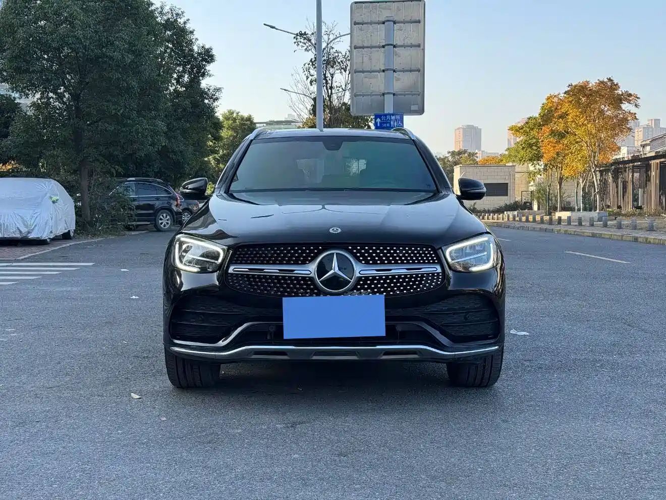 MERCEDES-BENZ GLC