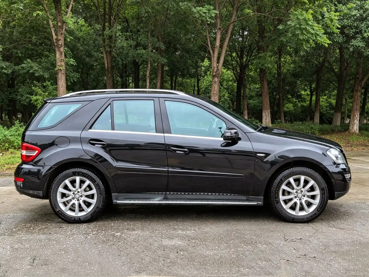 Mercedes-Benz M-Class 2010 ML 350 4MATIC Luxury фото 7