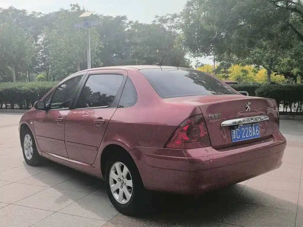 Peugeot 307 2009 2009 Model Sedan 1.6L Manual Aile Edition