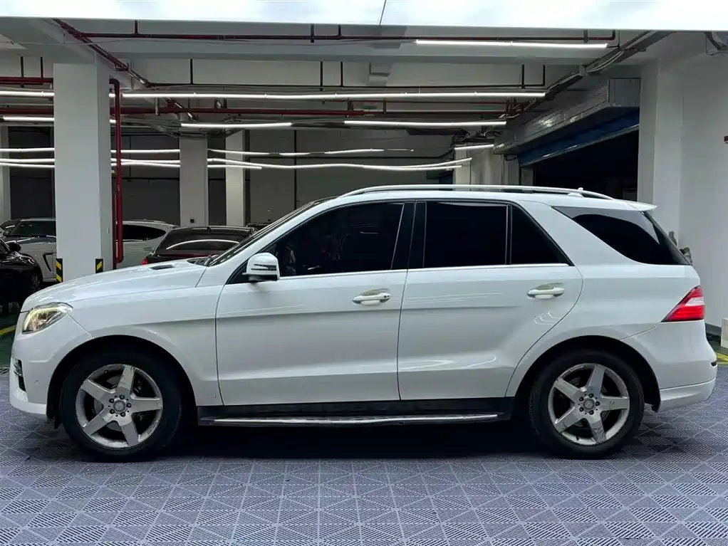 Mercedes-Benz M-Class 2014 ML 400 4MATIC Luxury фото 3