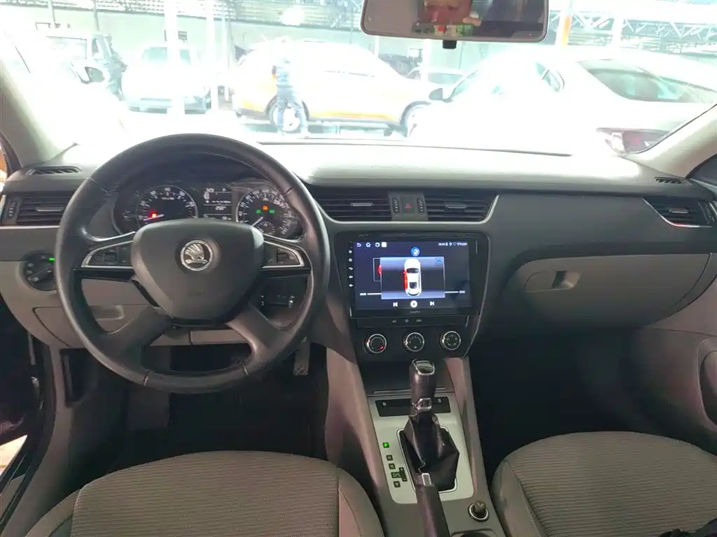 Škoda Octavia 2015 1.6L Automatic逸杰版 фото 6