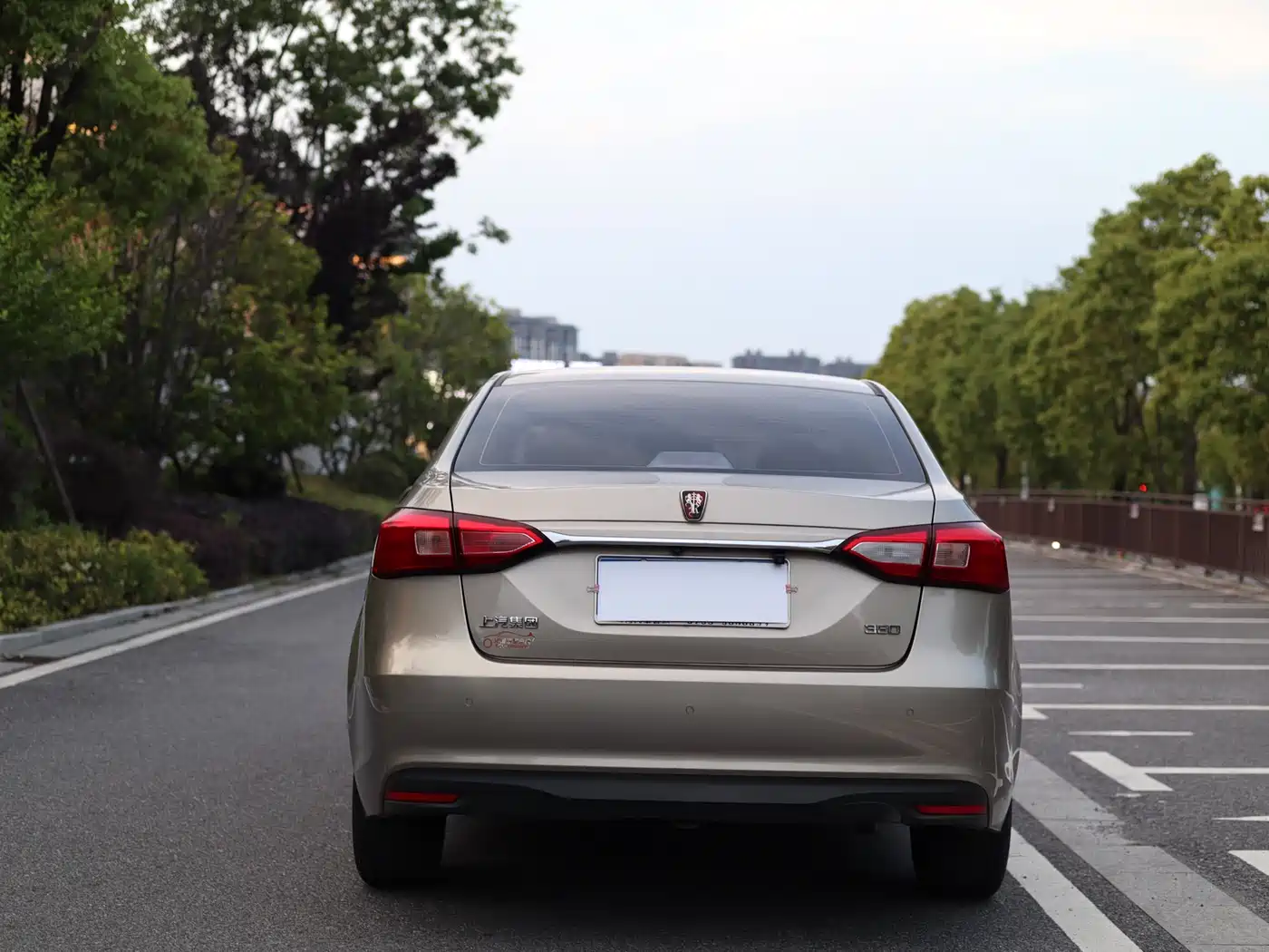 Roewe 360 2017 2017 1.5L Auto Luxury Edition