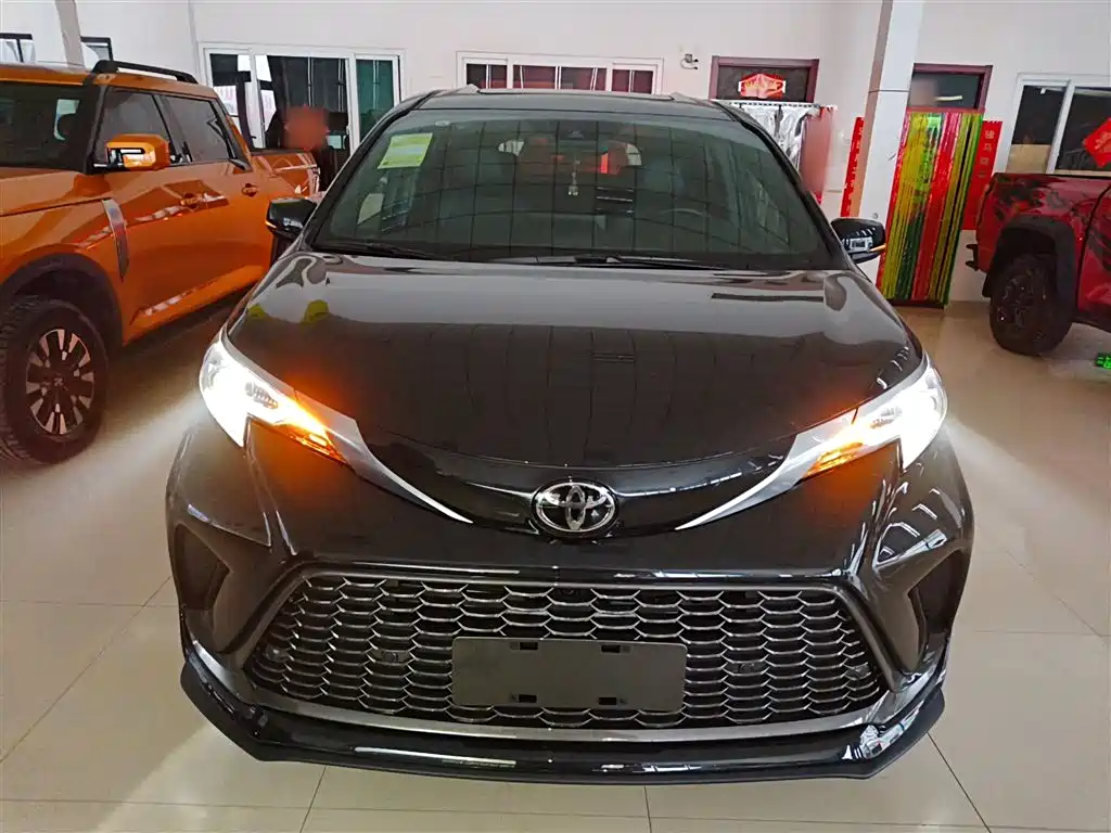 TOYOTA GREVIA