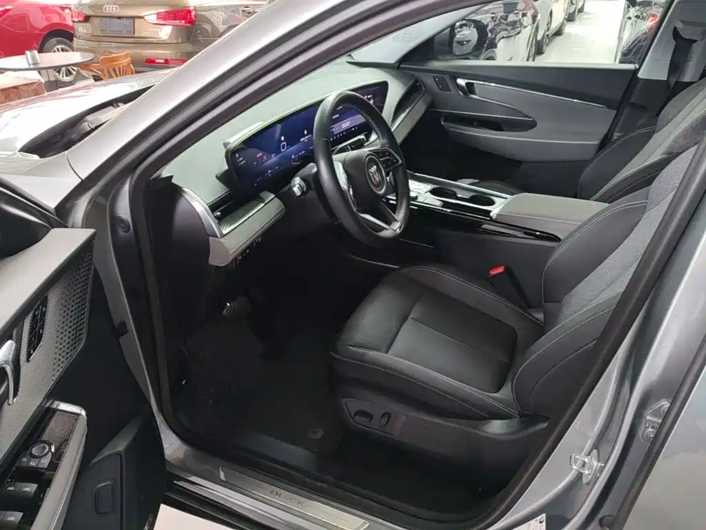Buick E5 2023 2023 Smart Standard Range Edition