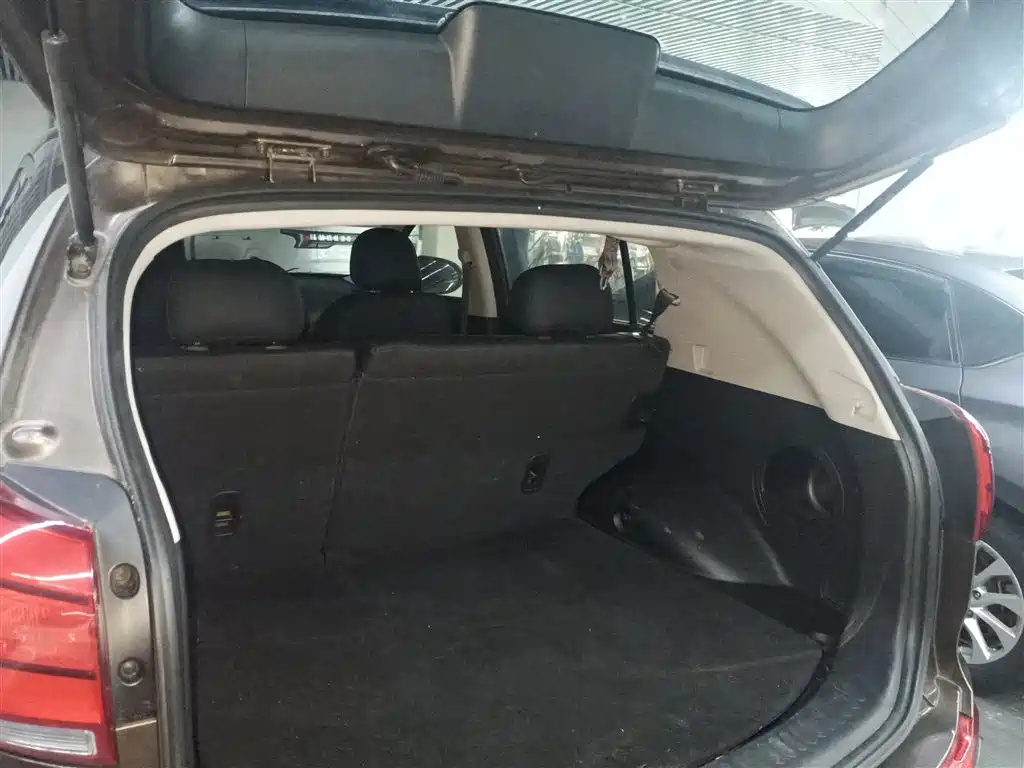 Kia Sportage 2016 2.0L Automatic 2WD GL фото 19