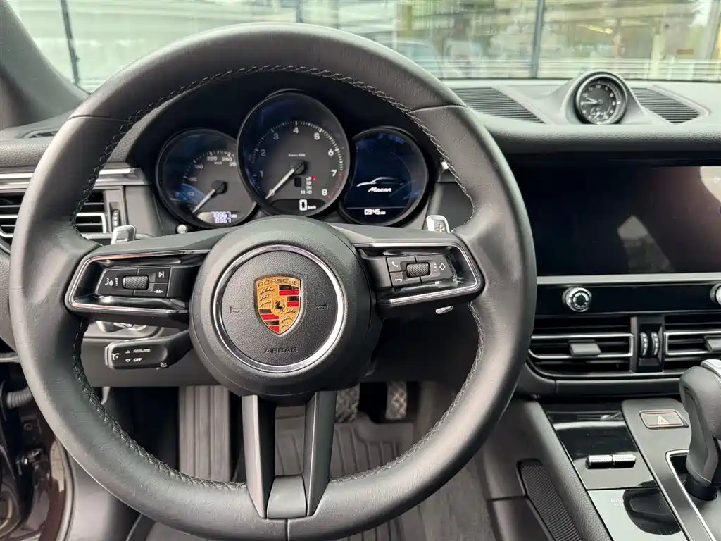 Porsche Macan 2022 Macan 2.0T фото 6