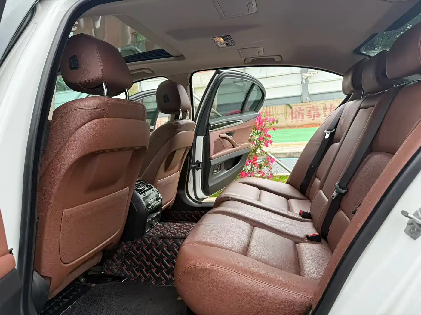 BMW 5 Series 2017 528Li Leading Edition фото 7