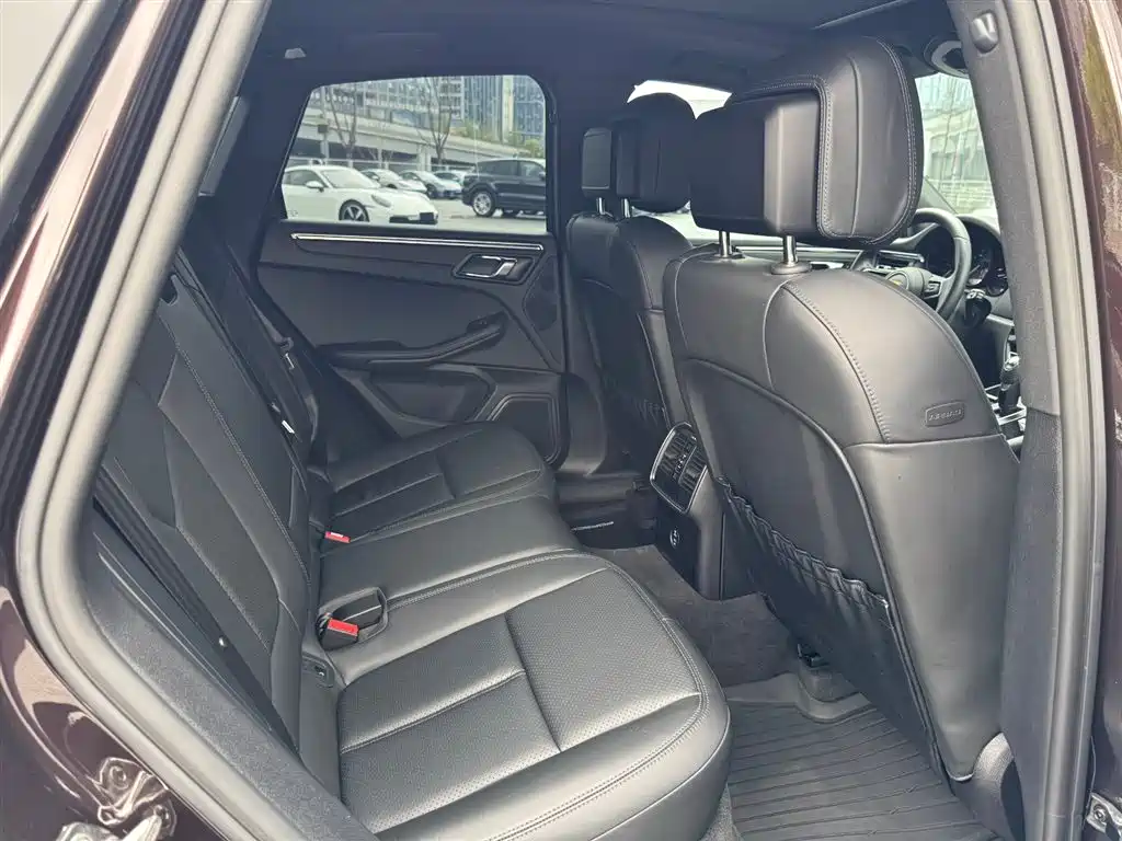 Porsche Macan 2022 Macan 2.0T фото 11
