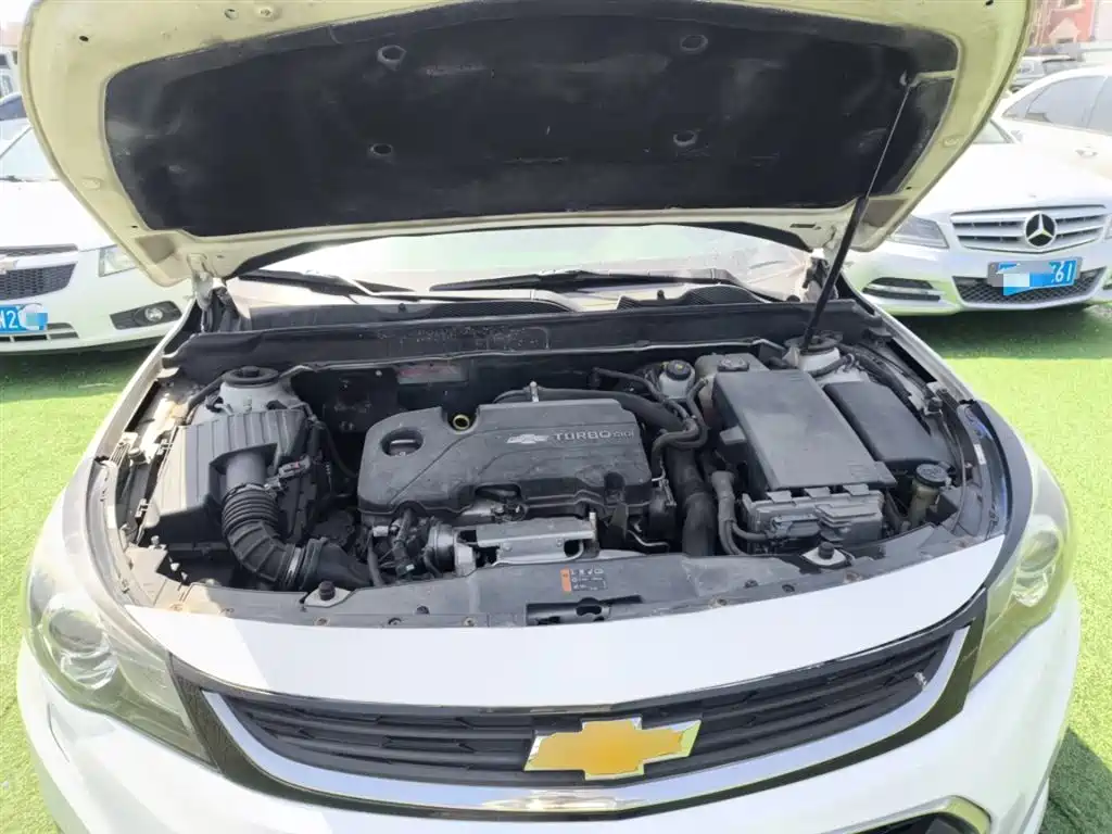 Chevrolet Malibu 2017 1.5T Automatic Luxury Edition фото 16