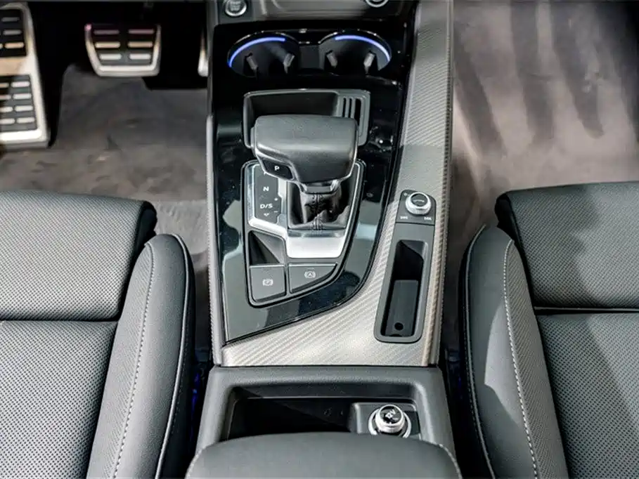 Audi A4L 2023 40 TFSI quattro Luxury Sport фото 13