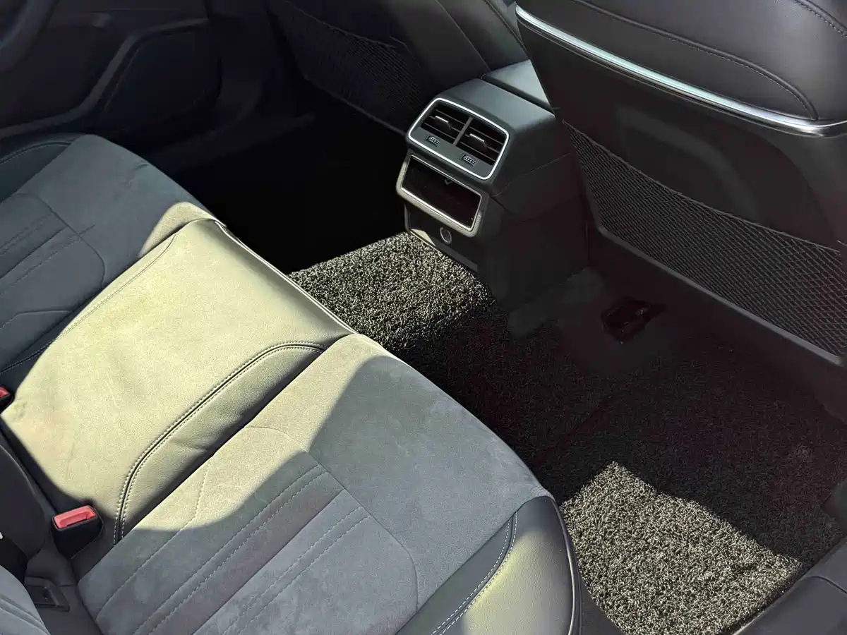 Audi A6L 2021 45 TFSI quattro Exclusive Elegance фото 7