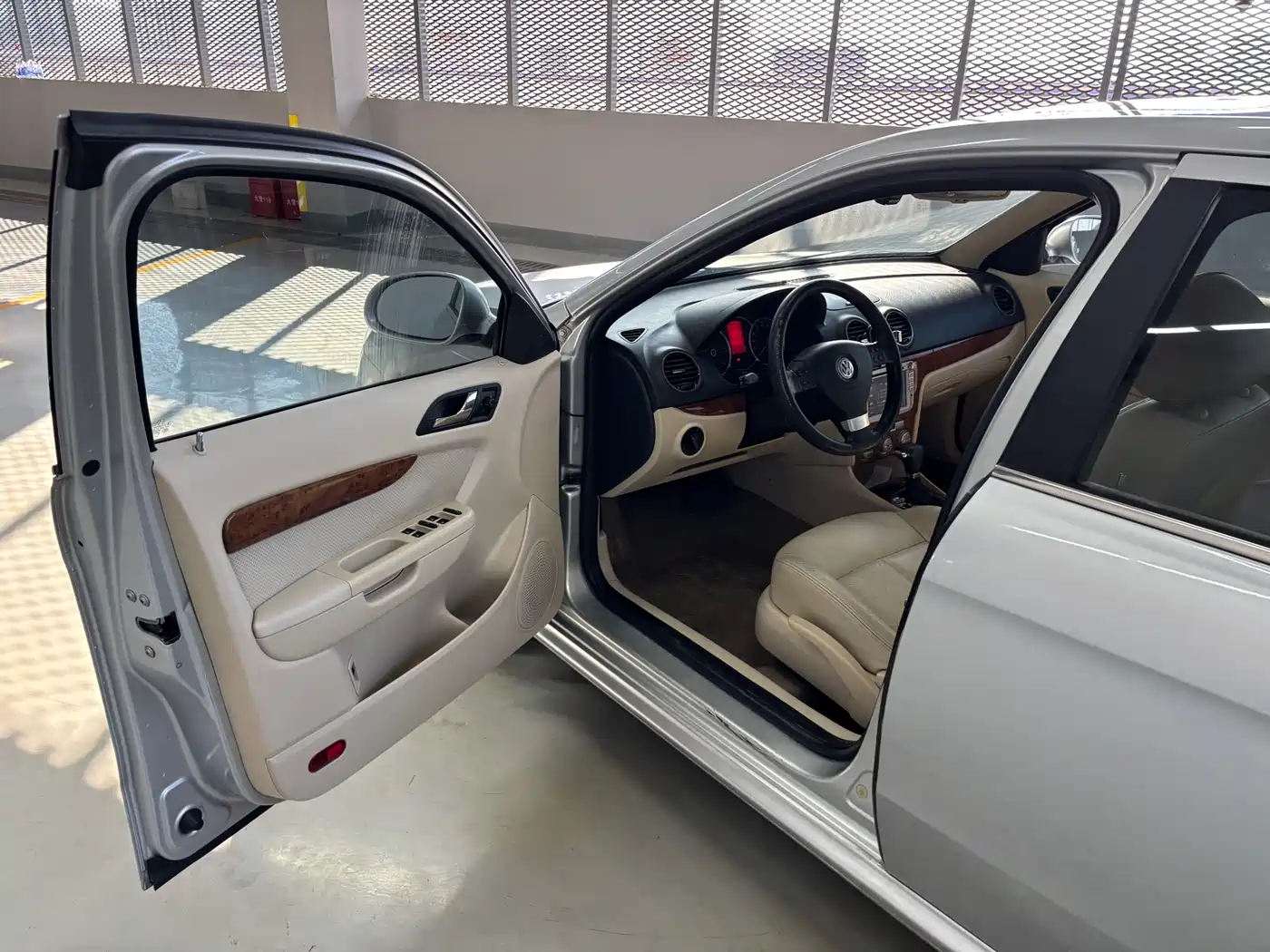 Volkswagen Lavida 2008 Model 1.6L Automatic Pinxuan Edition фото 11