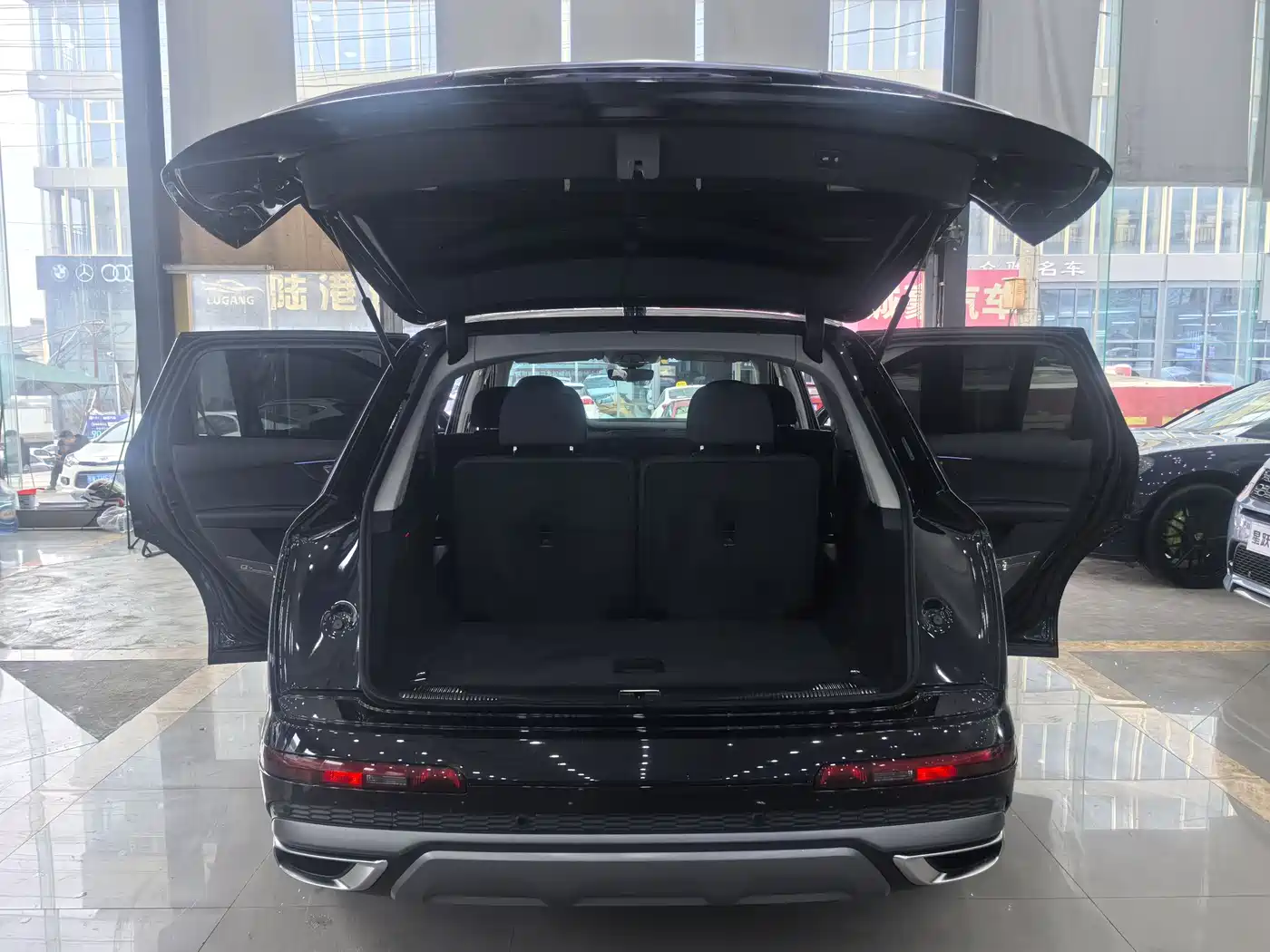 Audi Q7 2020 55 TFSI quattro S line Sport фото 23
