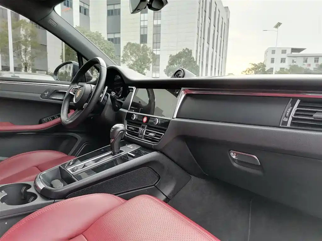 Porsche Macan 2023 Macan 2.0T фото 7