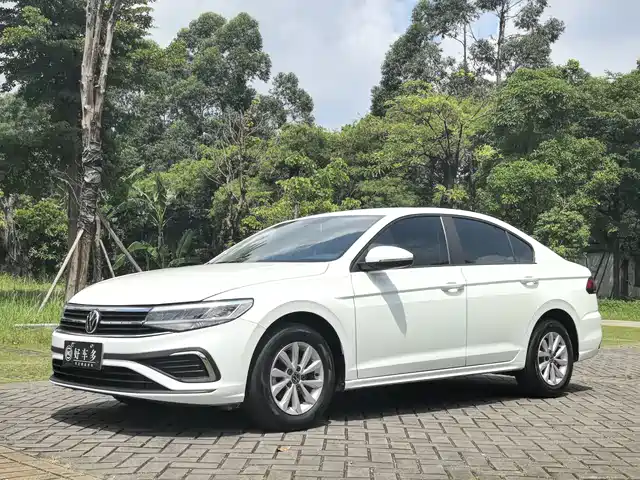 Volkswagen Bora 2024