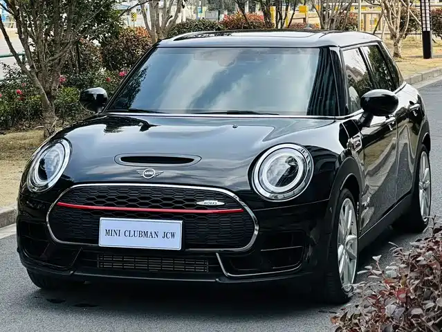 mini jcw-clubman