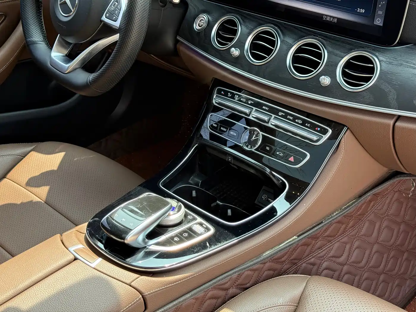 Mercedes-Benz E-Class 2017 E 300 L Sport Luxury фото 17