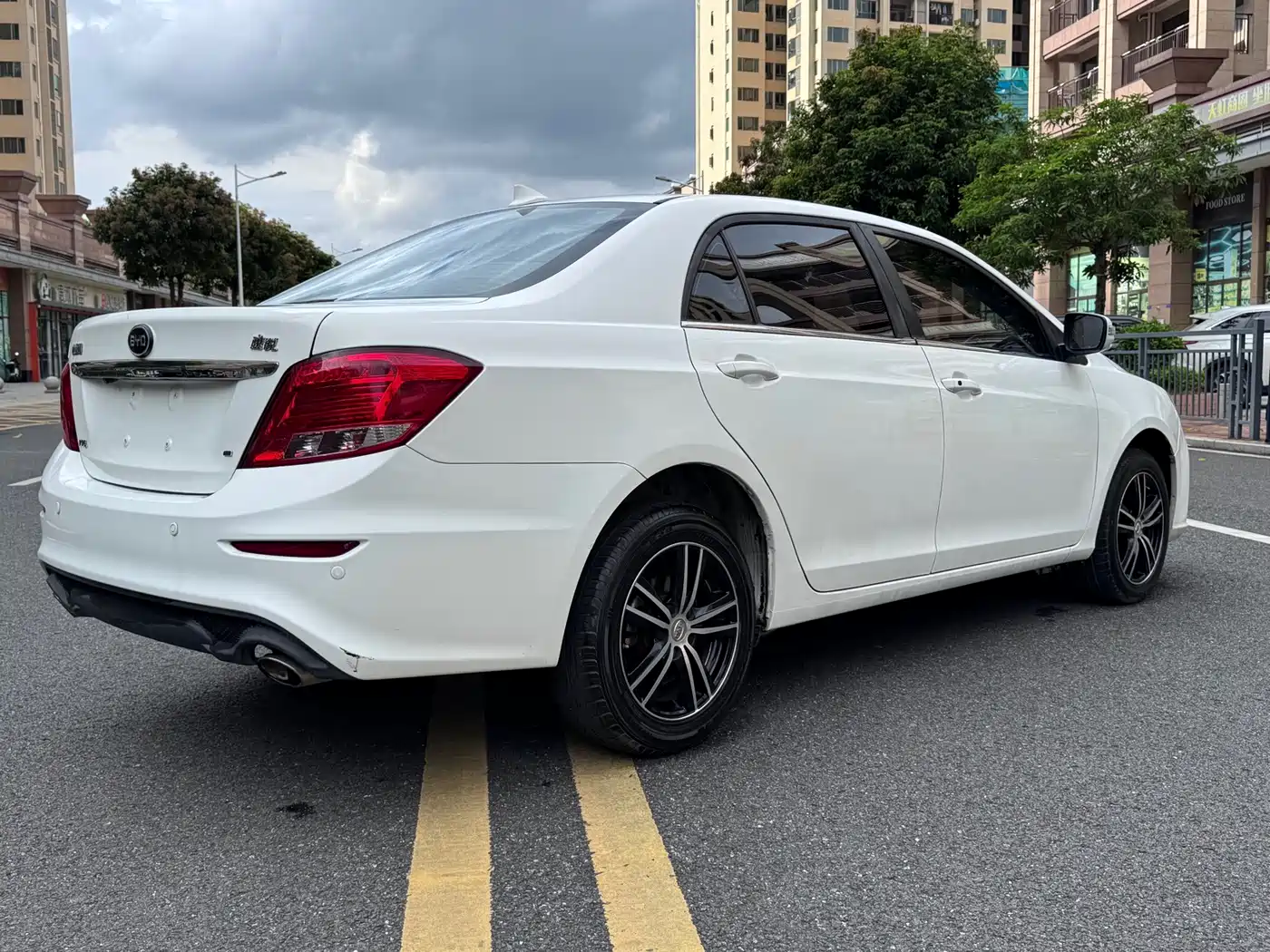 BYD Surui 2015 2015 1.5L Manual Luxury
