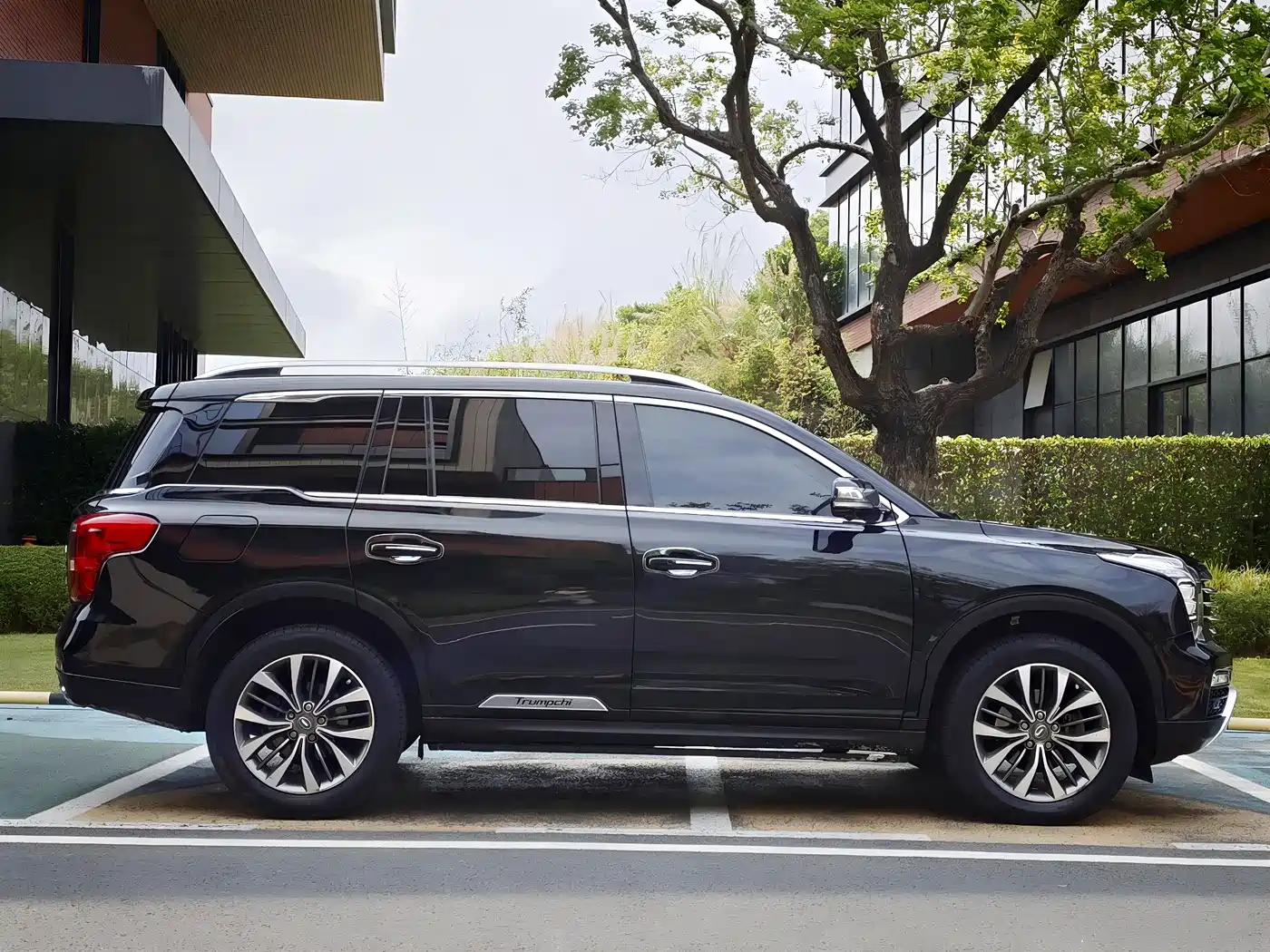 GAC Trumpchi Trumpchi GS8 2017 320T 2WD Luxury Smart Connect (7-seater) фото 8