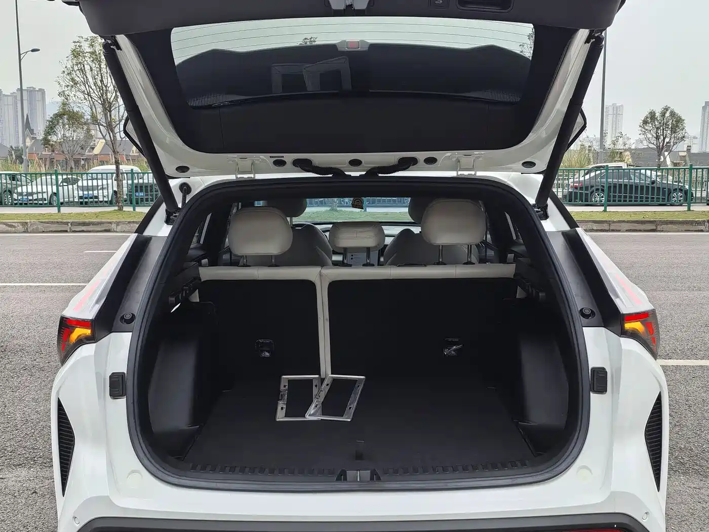 GEELY AUTOMOBILE BOYUE