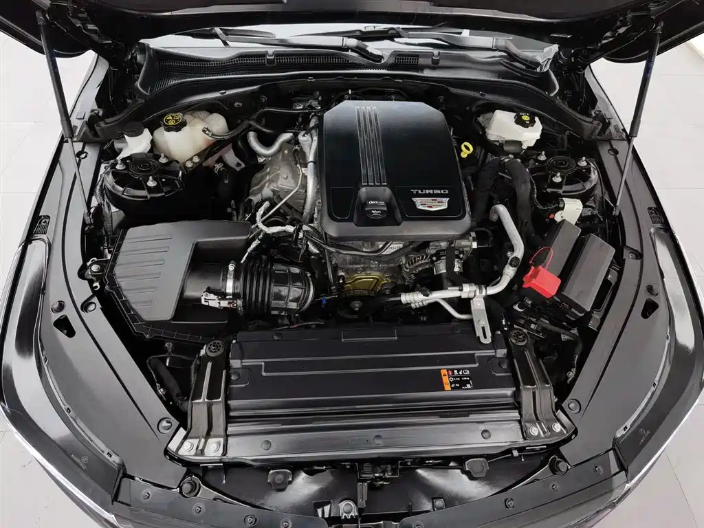 CADILLAC CT4