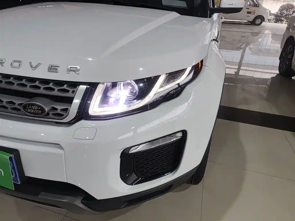 Land Rover Range Rover Evoque 2018 240PS SE Smart Edition фото 18
