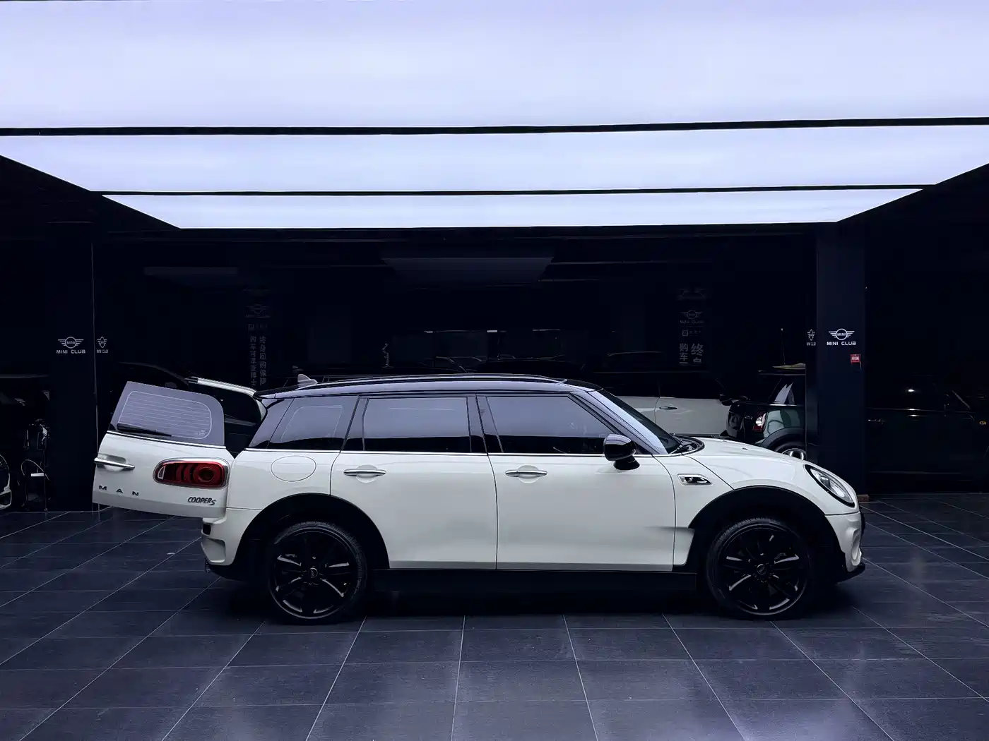 Фото 3 - MINI CLUBMAN