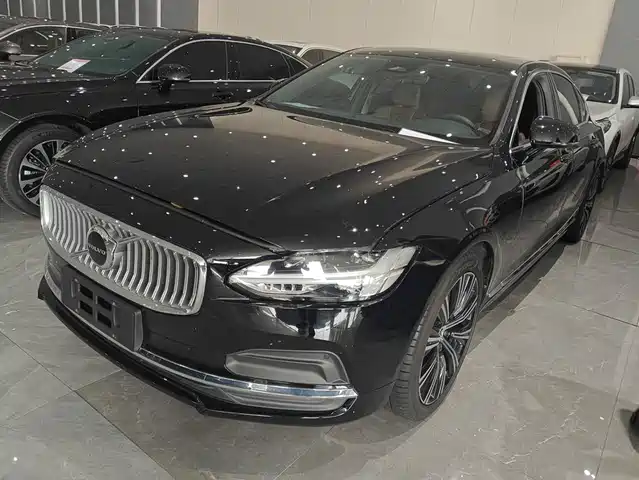 Volvo S90 2024
