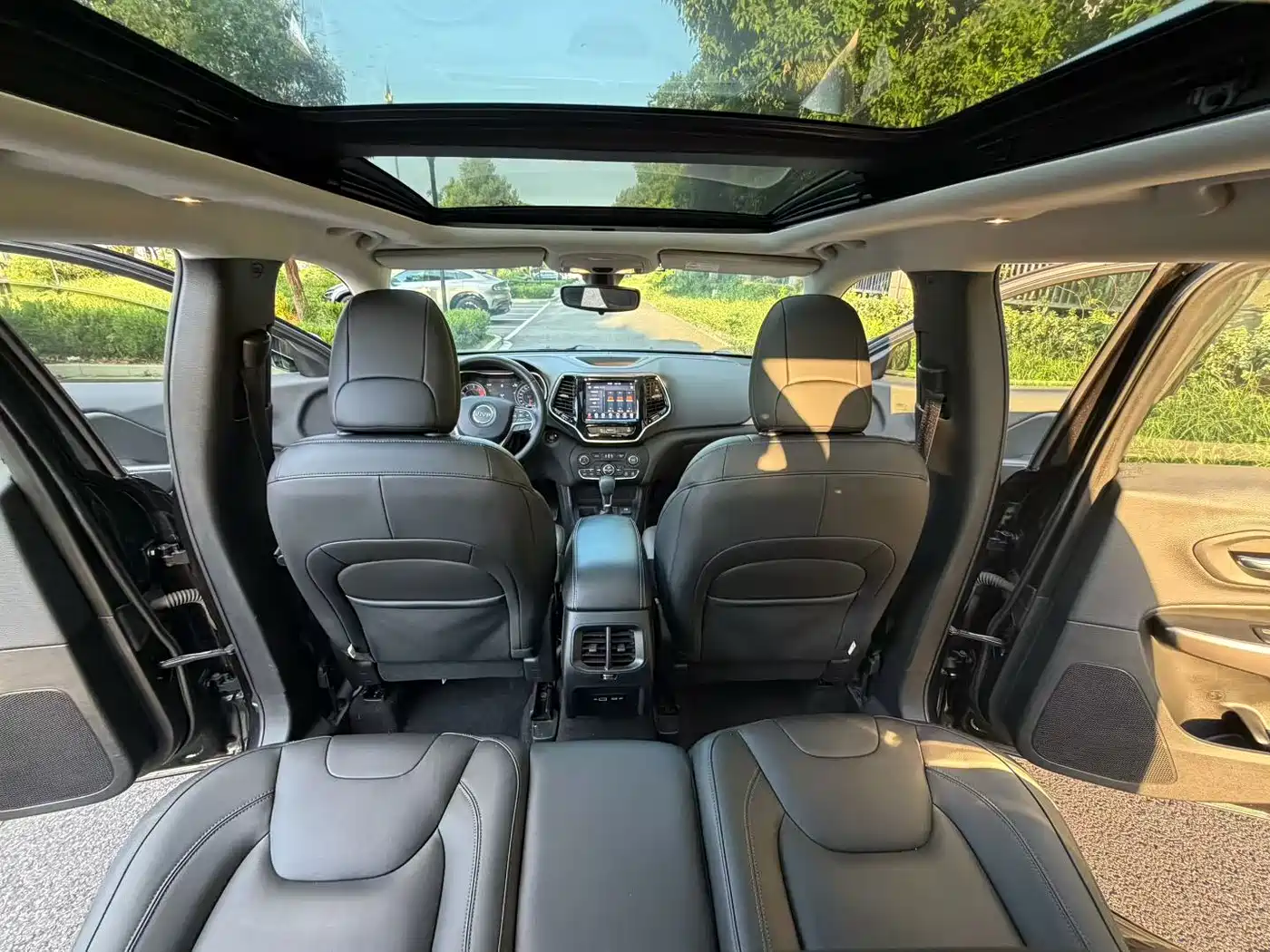 Jeep Cherokee 2021 2020 2.0T 2WD Leading Edition