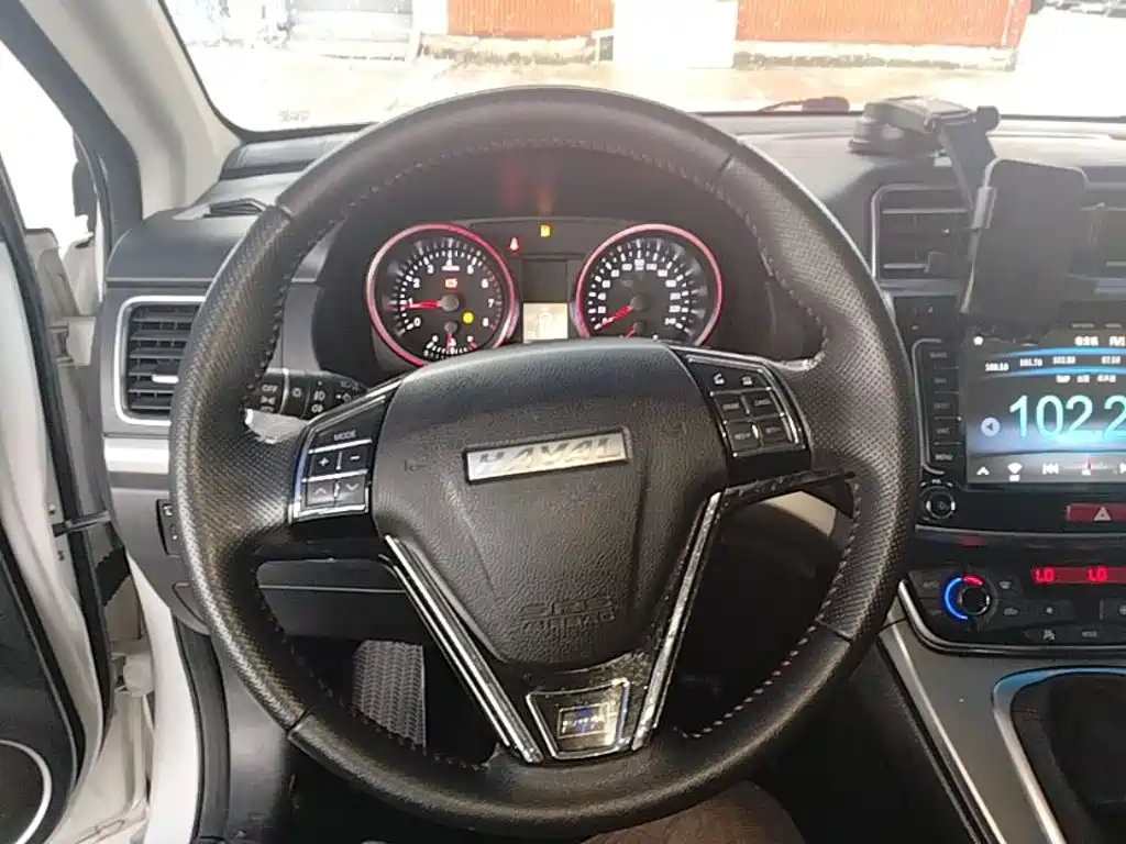 Фото 11 - Haval H6