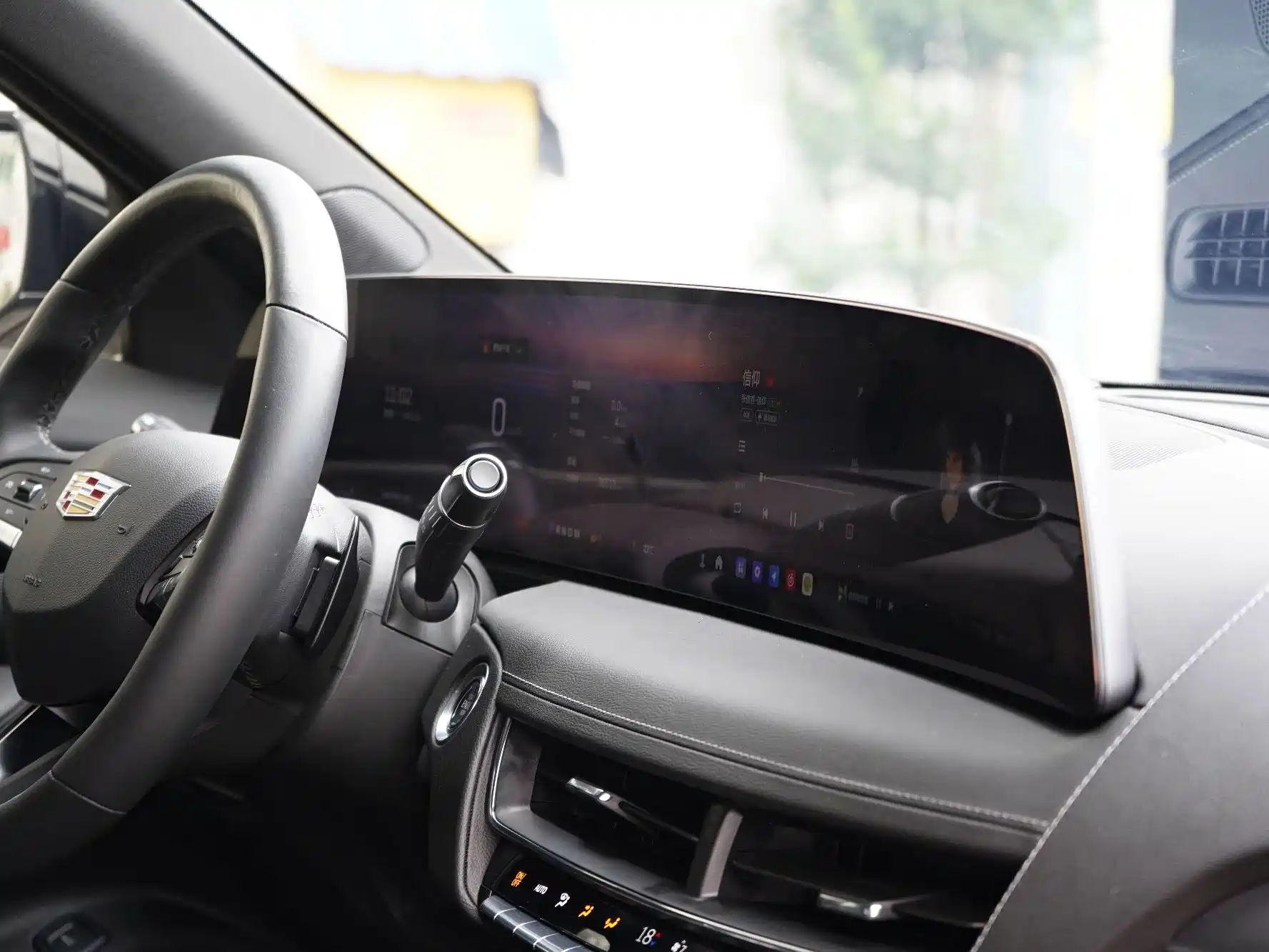 Фото 12 - Cadillac CT5