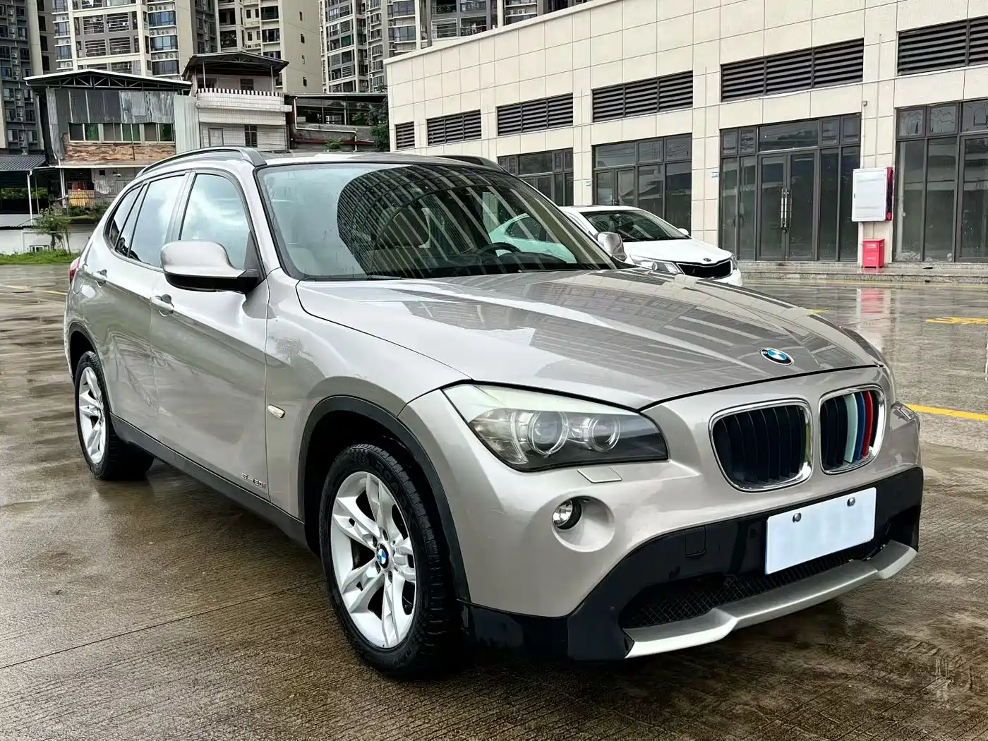 BMW X1 2012 2012 sDrive20i Leading Model