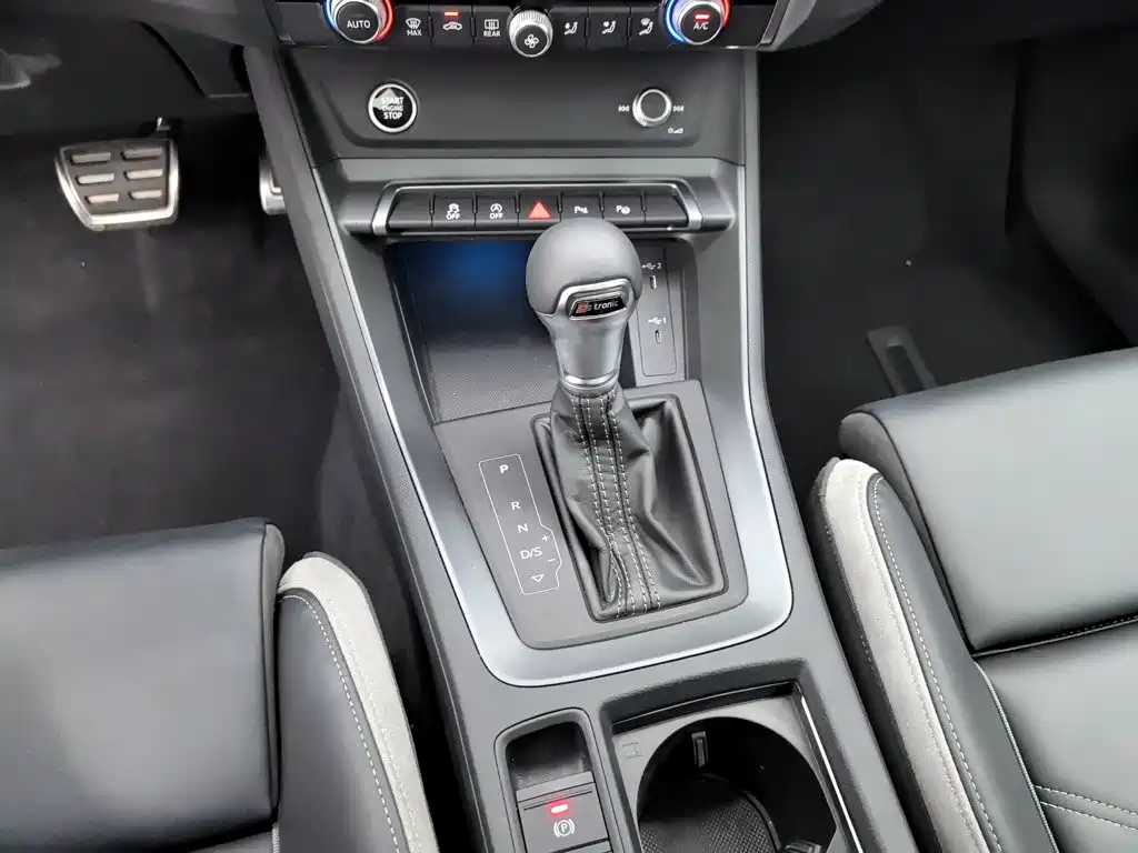 Audi Q3 2024 2024 35 TFSI Fashion Sport