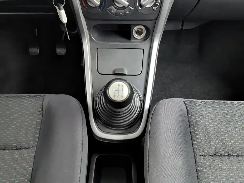 Suzuki Beidouxing X5 2015 2013 Facelift 1.4L Luxury