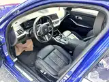 Photo 4 - BMW 3 Series