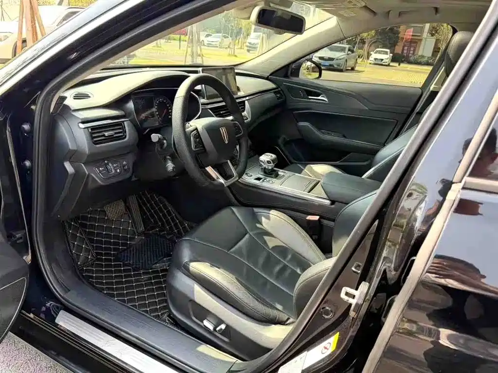 Photo 4 - Hongqi H5