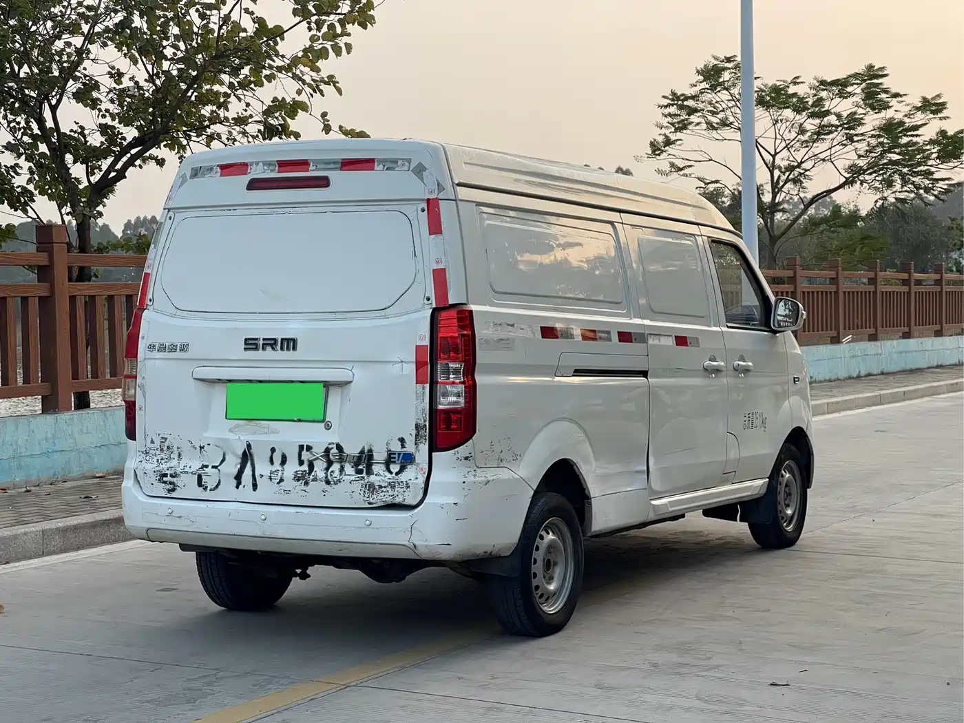 SRM XINYUAN NEW ENERGY LITTLE SEA LION EV