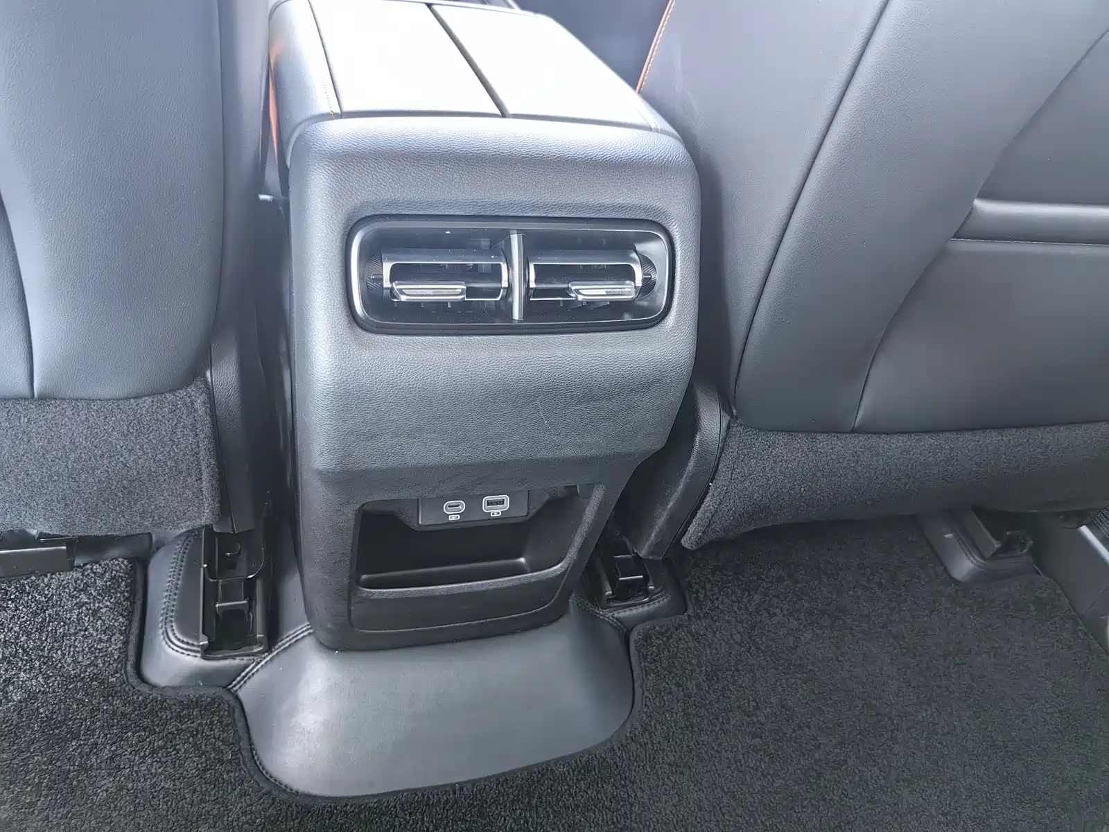 صورة 17 - BAIC ORV Beijing Off-Road BJ40 Range Extender