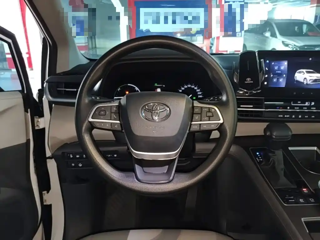 Toyota Granvia 2025 2024 2.5L Hybrid Comfort