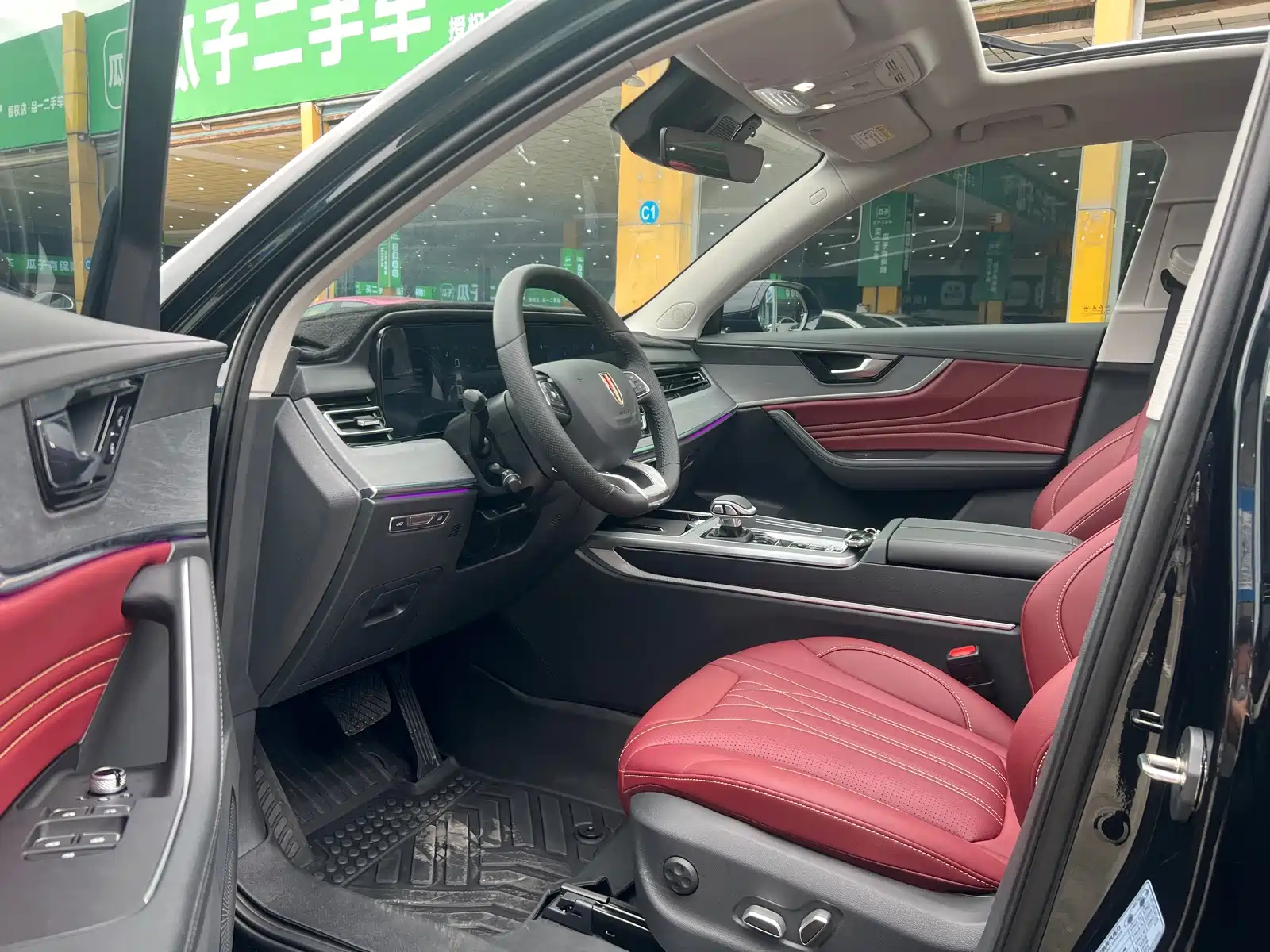 Фото 4 - Hongqi HS5