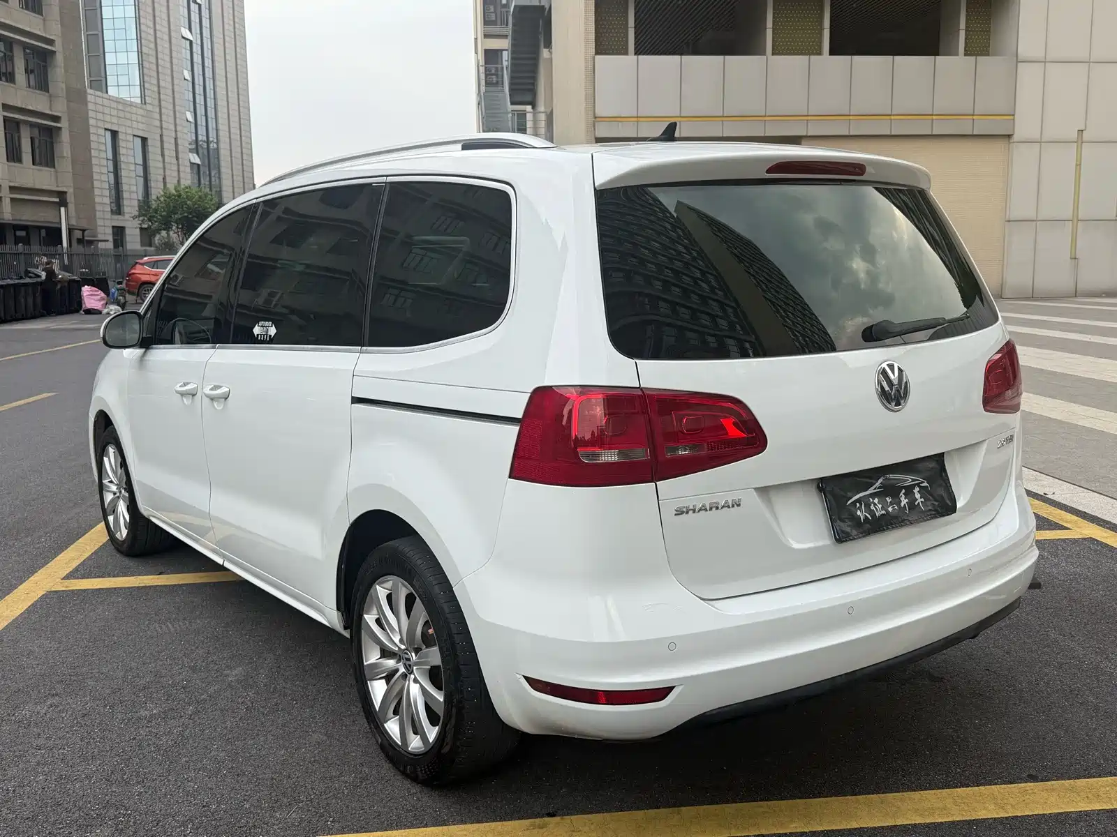 Фото 6 - Volkswagen Sharan