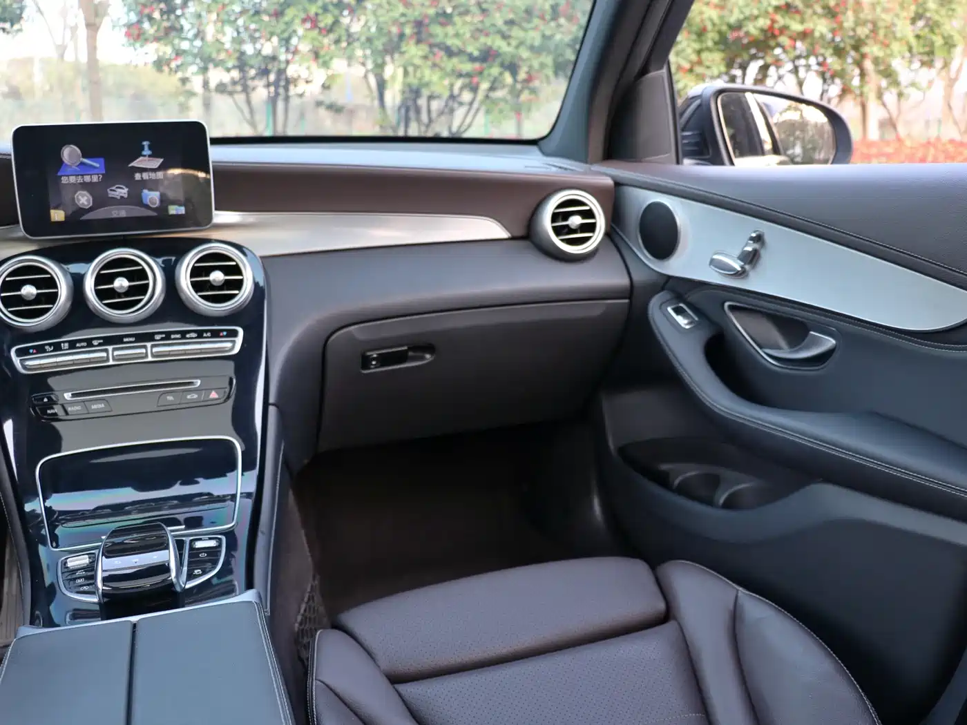 Mercedes-Benz GLC 2017 GLC 200 4MATIC фото 21