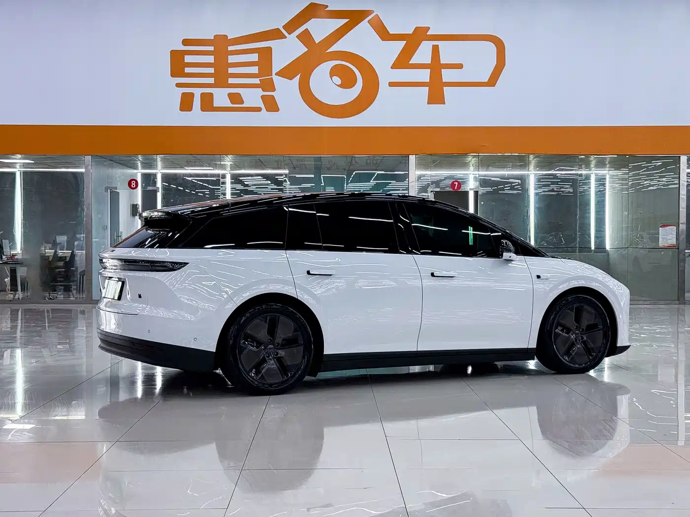 Li Auto i6 2026 2025 2WD Base Model