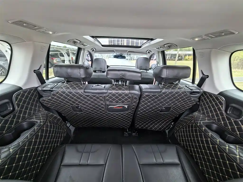 GAC Trumpchi Trumpchi GS8 2019 390T 2WD Luxury Smart Connect Edition (7-seater) фото 9