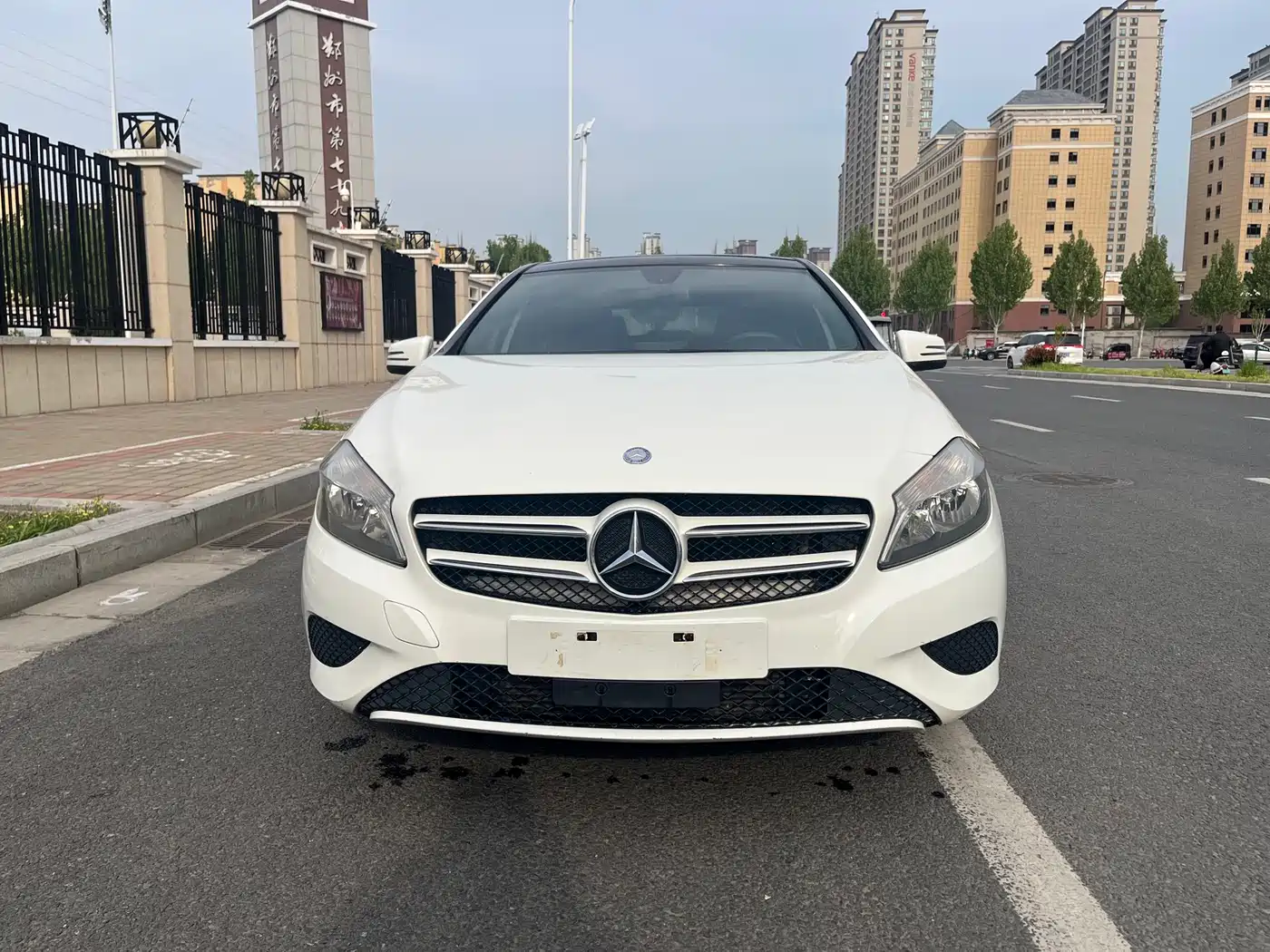 Mercedes-Benz A-Class (Import) 2015 A 180 Standard фото 2
