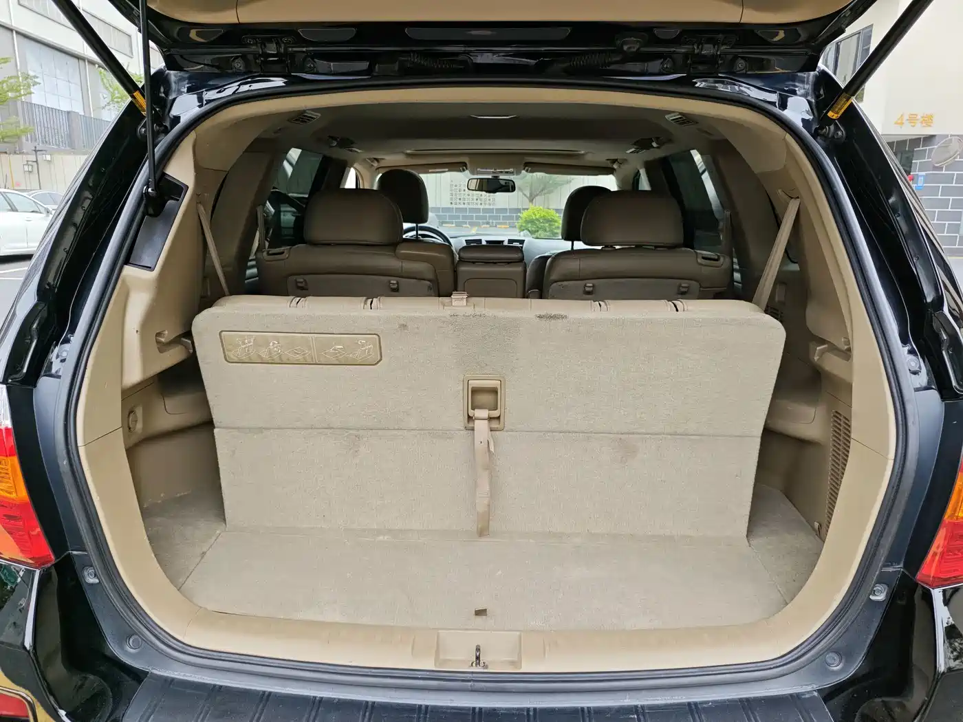 Toyota Highlander 2010 2009 2.7L 2WD 7-Seater Premium