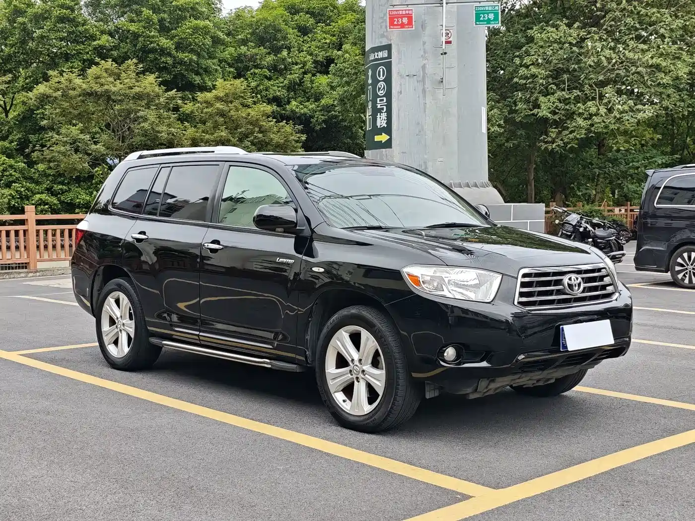 Toyota Highlander 2010 2009 2.7L 2WD 7-Seater Premium